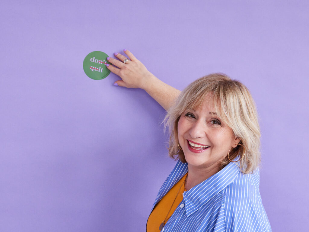 Katja Bruhnke Kircher Talent und Leadership Coaching mit Sticker Don't Quit. Do it!